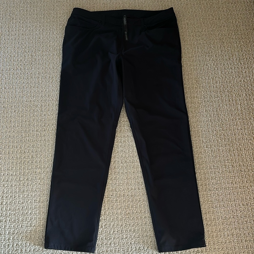 Lululemon Men’s ABC Pant - Size 38 black